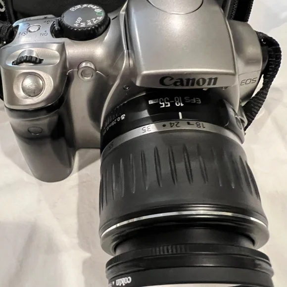 CANON EOS - Digital Rebel DS6041 DSLR Camera W/ Lens / 6.3 Megapixel - Picture 14 of 16